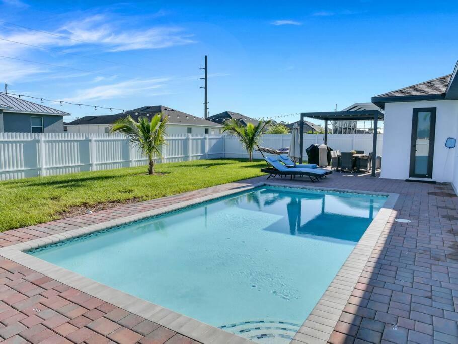 Casa Sevilla, Heated Pool, Sleeps 9, 4B3B Cape Coral Exterior photo